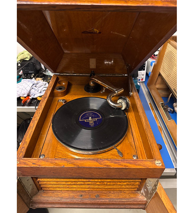 Original His Master‘s Voice Grammophon